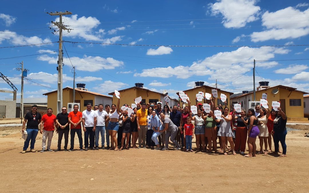 Governo do Estado entrega casas do Programa Parceiros da Habitação em Barra de São Miguel