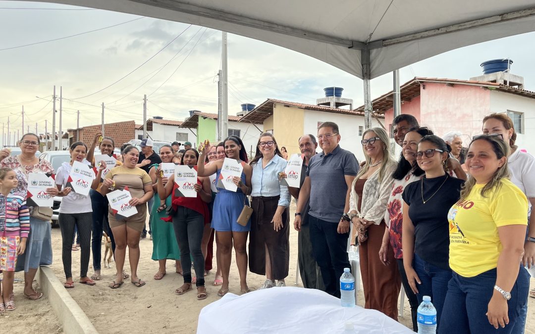 Governo da Paraíba entrega 20 casas do Programa Parceiros da Habitação em Pocinhos