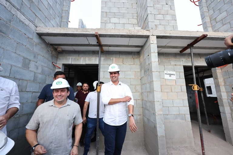 Governador Lucas Ribeiro inspeciona obras em Sousa e reforça investimentos no Sertão
