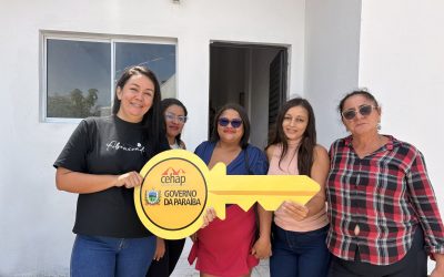 Governo da Paraíba entrega casas do Programa Parceiros da Habitação em Cabedelo