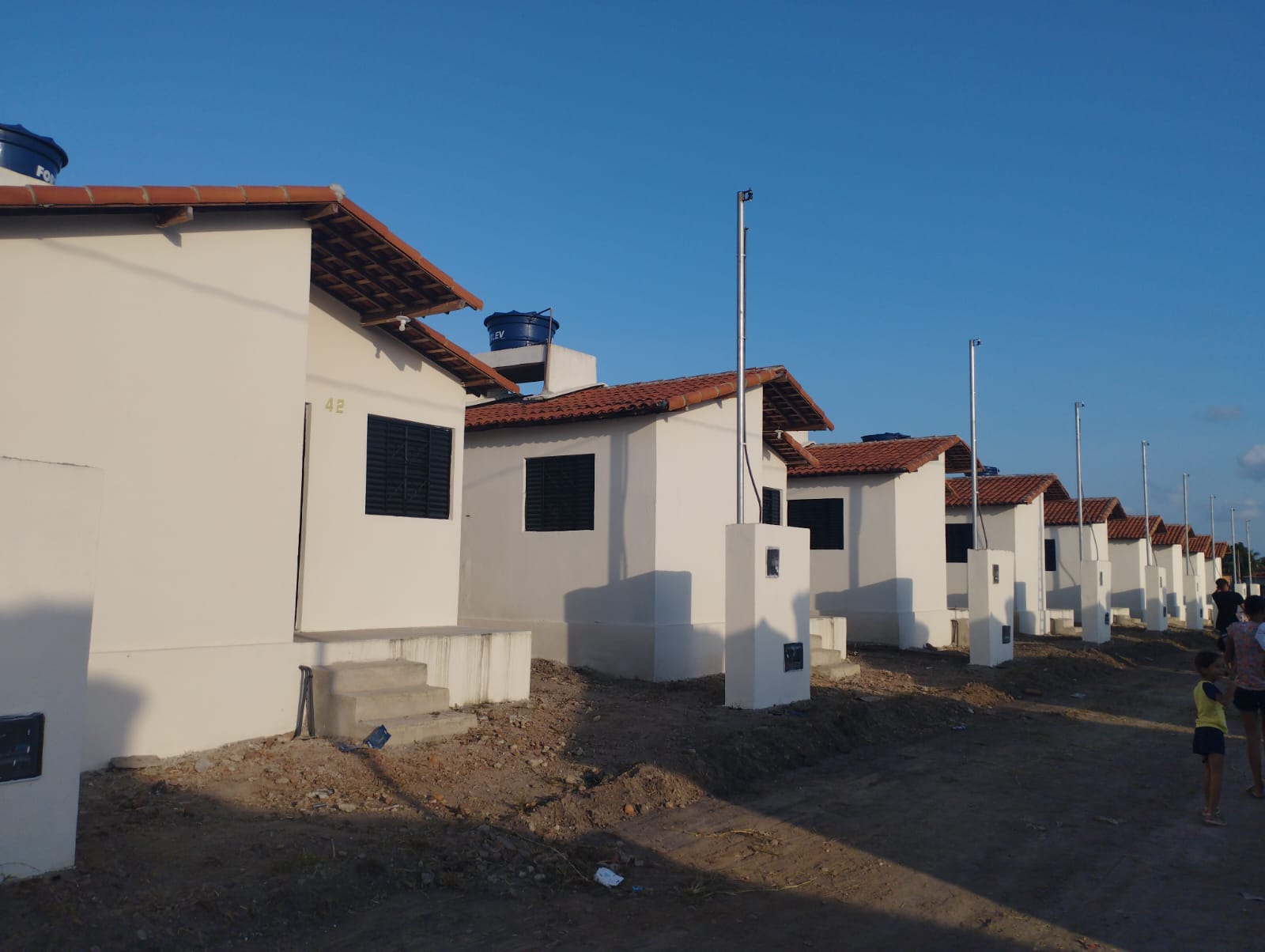 Governo da Paraíba entrega casas do Programa Parceiros da Habitação em Capim